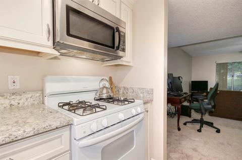 4028 Knoll Top Ct, Carmichael, CA 95608 photo 9