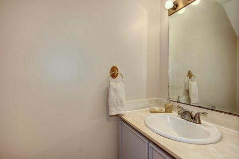 4028 Knoll Top Ct, Carmichael, CA 95608 photo 17