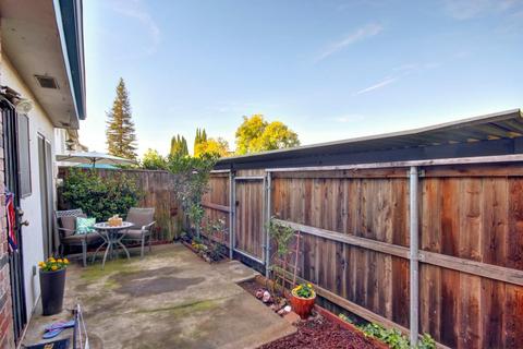 4028 Knoll Top Ct, Carmichael, CA 95608 photo 18