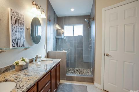326 Castile Ln, Turlock, CA 95382 photo 7