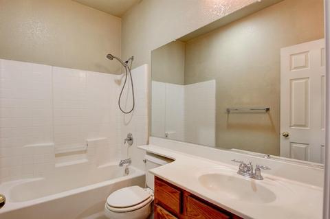 4910 Delphina Ct, Keyes, CA 95328 photo 25