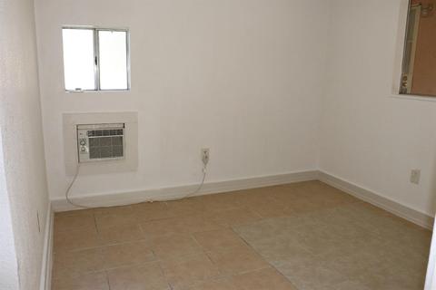 1432 Holm Ave, Modesto, CA 95351 photo 13