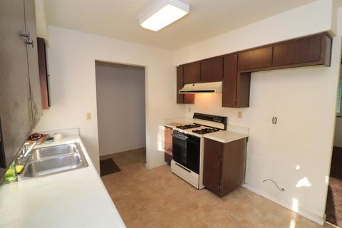 605 Church St, Modesto, CA 95357 photo 5