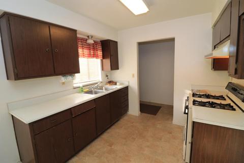 605 Church St, Modesto, CA 95357 photo 4