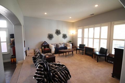 1339 Primavera Ave, Manteca, CA 95336 photo 3