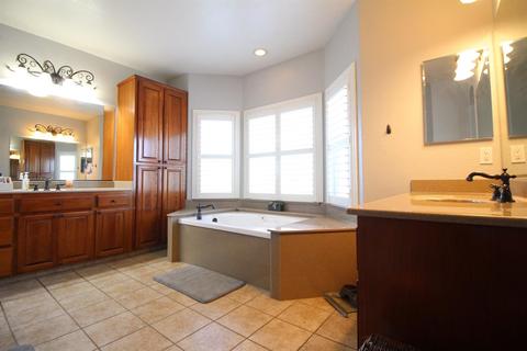 1339 Primavera Ave, Manteca, CA 95336 photo 19