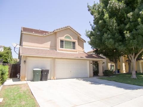 1713 Via Milano, Gustine, CA 95322 photo 1