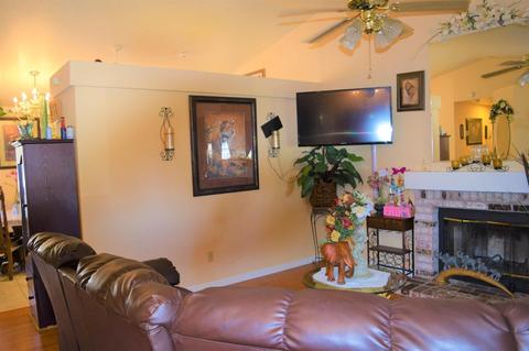 1012 O St, Lathrop, CA 95330 photo 10