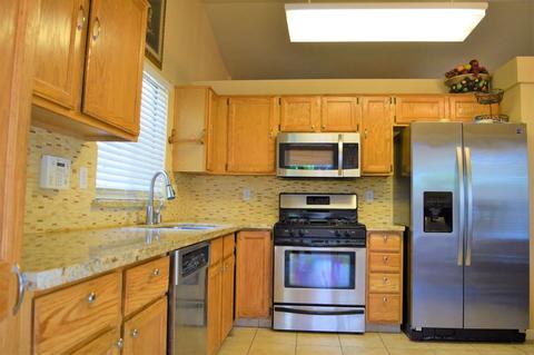 1012 O St, Lathrop, CA 95330 photo 4