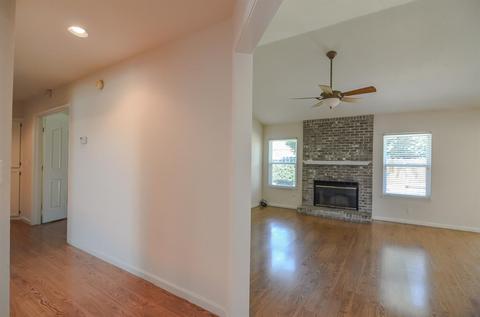978 Creekside Pl, Manteca, CA 95336 photo 6