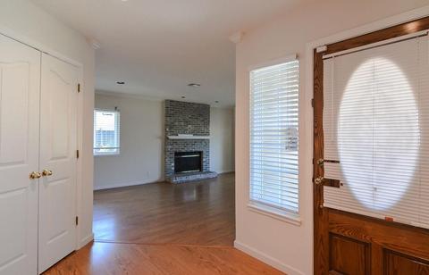 978 Creekside Pl, Manteca, CA 95336 photo 3