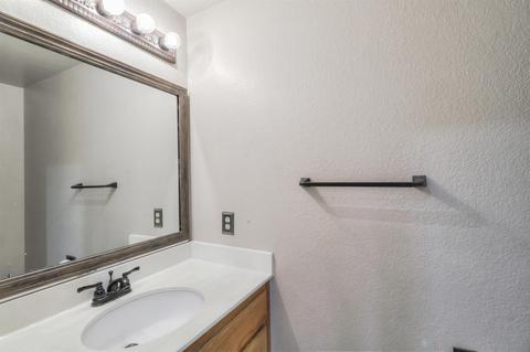 808 Larned Ln, Modesto, CA 95357 photo 12