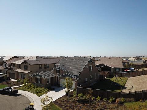 1864 Cornwall Ct, Lathrop, CA 95330 photo 3