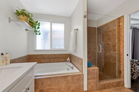 1864 Dove Ct, Lodi, CA 95240 photo 32