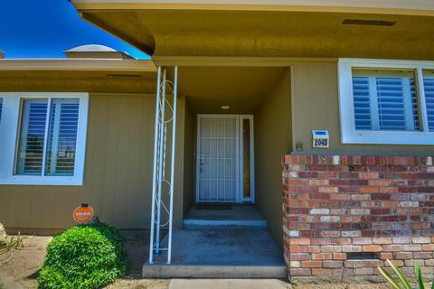 2043 Gateway Cir, Lodi, CA 95240 photo 2