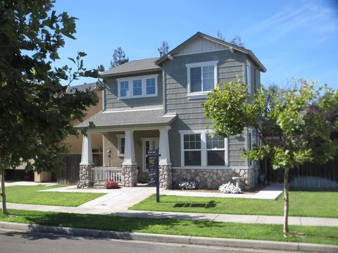 2425 Paseo Del Sol, Turlock, CA 95382 photo 2