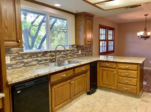 11022 Harrison, Sonora, CA 95370 photo 2