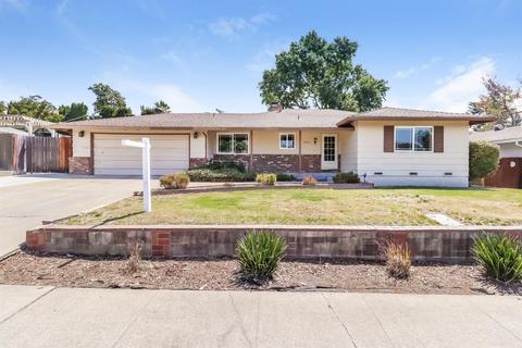 4924 Crestview Dr, Carmichael, CA 95608 photo 1