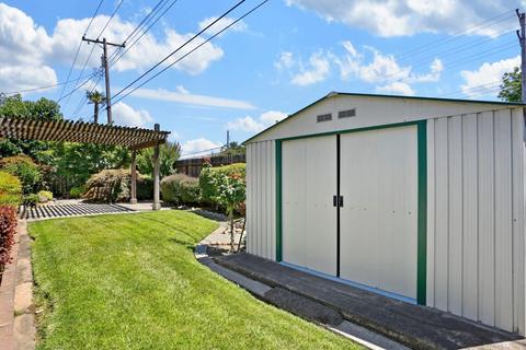 642 Daisy Ave, Lodi, CA 95240 photo 24