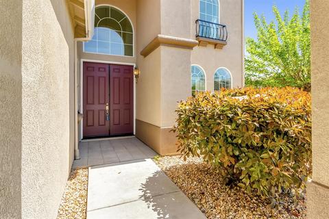 60 Faith Ln, Tracy, CA 95377 photo 2