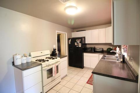 231 N Powers, Manteca, CA 95336 photo 12