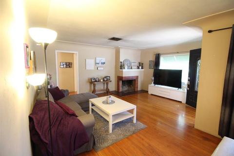 231 N Powers, Manteca, CA 95336 photo 9