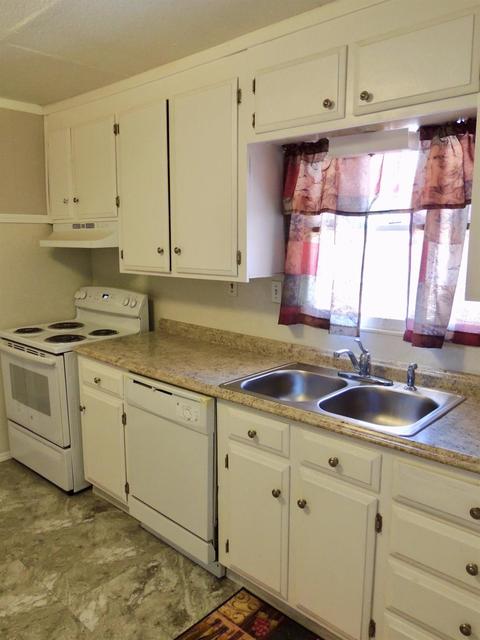748 Nevada St, Manteca, CA 95337 photo 3