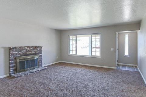 897 Parkside Ave, Manteca, CA 95336 photo 2
