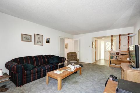 921 Douglas Ave, Davis, CA 95616 photo 15