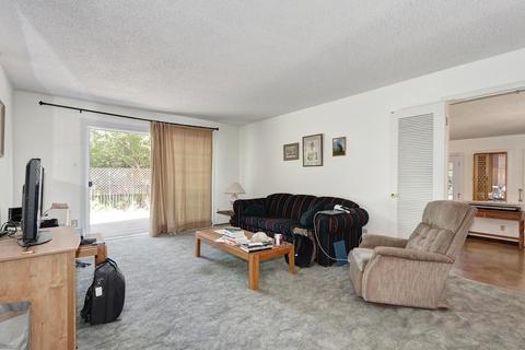 921 Douglas Ave, Davis, CA 95616 photo 14