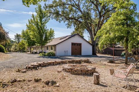 10262 Running M Dr, Grass Valley, CA 95949 photo 2
