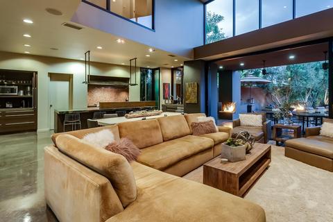 1124 Notre Dame Ave, Modesto, CA 95350 photo 4
