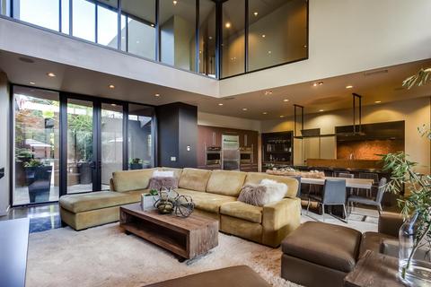 1124 Notre Dame Ave, Modesto, CA 95350 photo 2