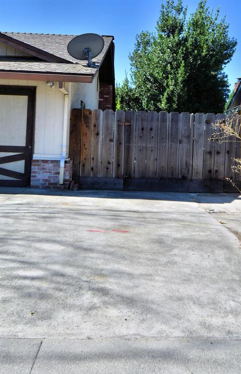 2812 Quarry Dr, Modesto, CA 95355 photo 2