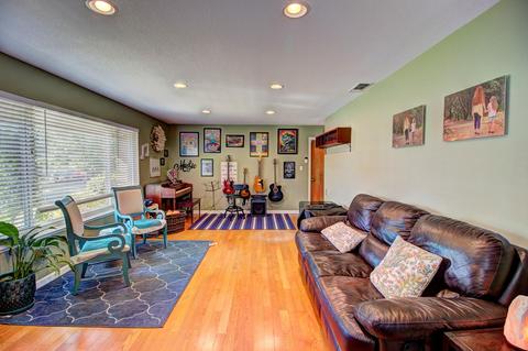 4900 Andrew Cir, Carmichael, CA 95608 photo 4