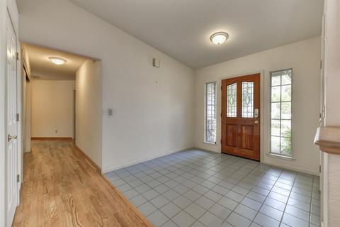 2552 La Crescenta Dr, Rescue, CA 95672 photo 7