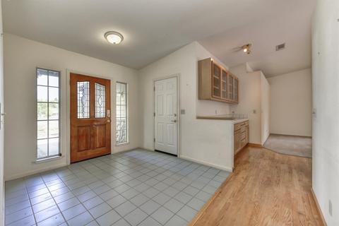 2552 La Crescenta Dr, Rescue, CA 95672 photo 8