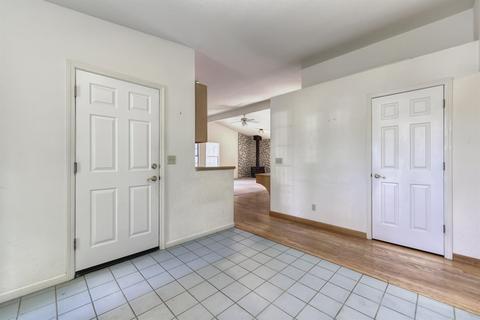 2552 La Crescenta Dr, Rescue, CA 95672 photo 9