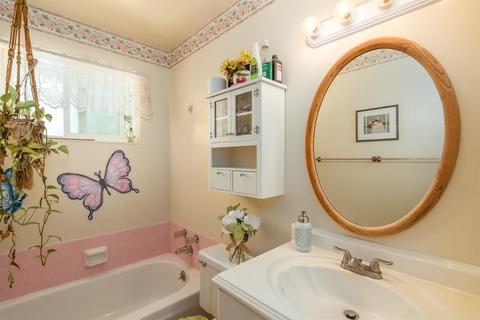 2751 Belmont Dr, Davis, CA 95618 photo 16