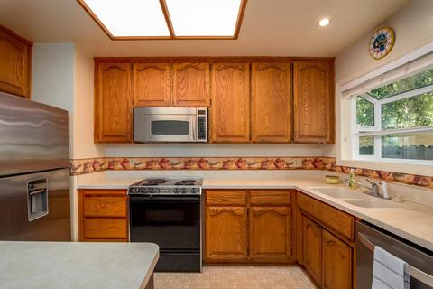 2751 Belmont Dr, Davis, CA 95618 photo 11