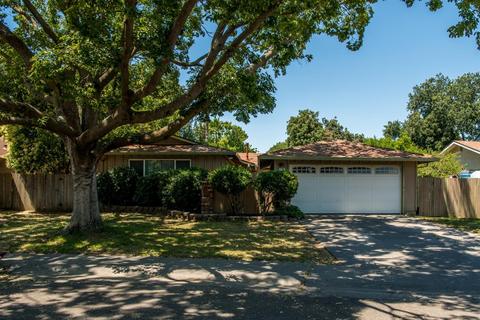 2751 Belmont Dr, Davis, CA 95618 photo 2