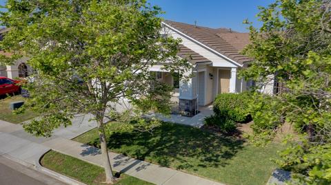 707 Pine Creek Ln, Patterson, CA 95363 photo 3