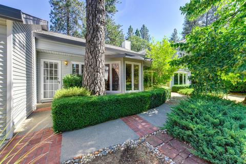 11200 Hackett Ct, Grass Valley, CA 95949 photo 2