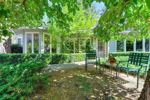 11200 Hackett Ct, Grass Valley, CA 95949 photo 3