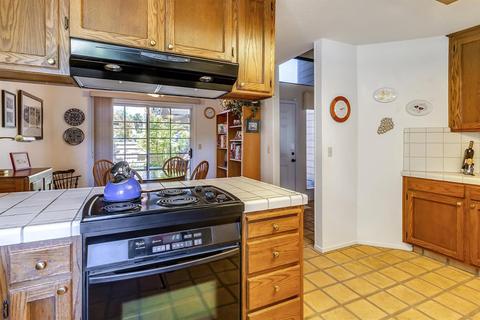 1721 Lakeshore Dr, Lodi, CA 95242 photo 13