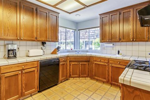 1721 Lakeshore Dr, Lodi, CA 95242 photo 10