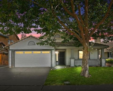 2216 Blue Jay Way, Lodi, CA 95242 photo 1