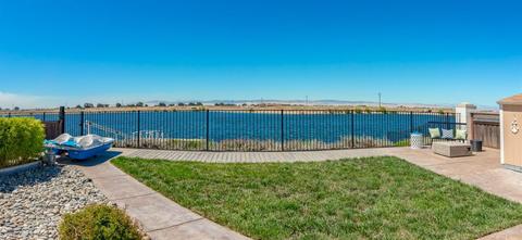 1130 Mariners Dr, Lathrop, CA 95330 photo 2