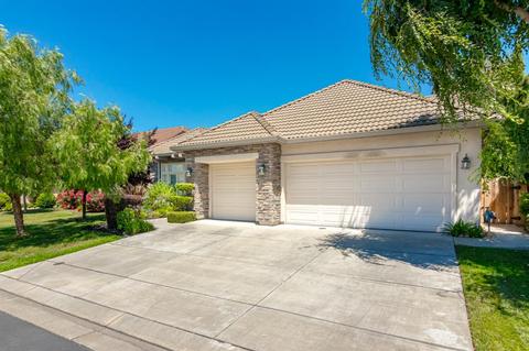 4308 Versailles Dr, Modesto, CA 95356 photo 2