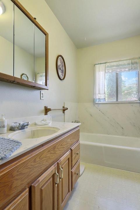 13341 E Live Oak Rd, Lodi, CA 95240 photo 19